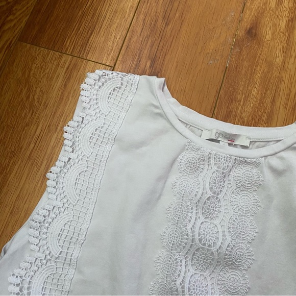 White Embroidered top - Picture 6 of 7